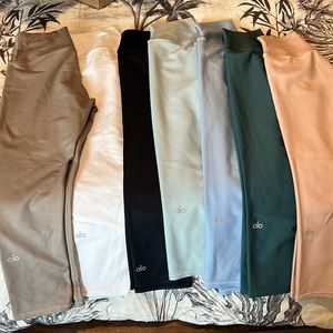 🚨 ALO YOGA CROP 7 PACK! All size S one M